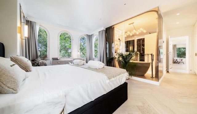 Luxury apartment in Puerto Banus La Alcazaba