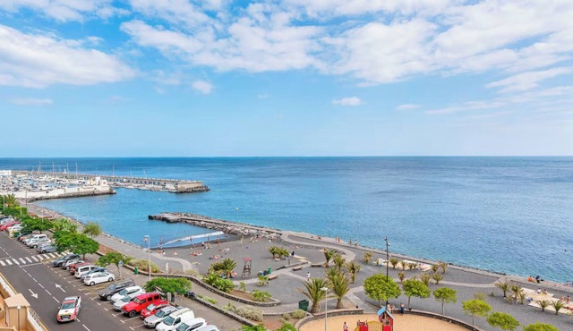 Luxury Beachfront Duplex – Terrace in Radazul