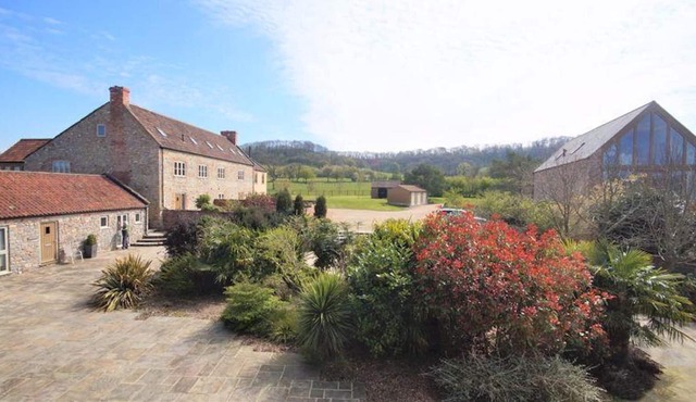 Luxury Barn Conversion with Indoor Pool, Steam Room, Sauna, Gym and Tennis Court