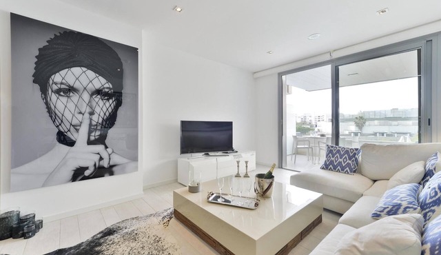 Luxury design apartment, Security 24/24. Marina Botafoch