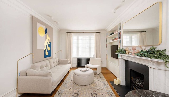 Luxury Knightsbridge 2-Bed | Pavilion Road
