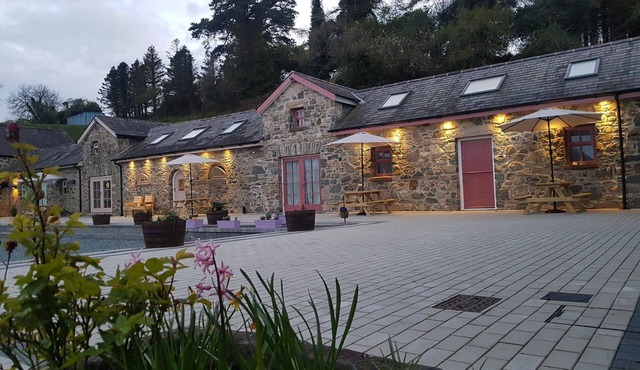 Magical 3-Bed Stone Built Cottage - Sleeps 6