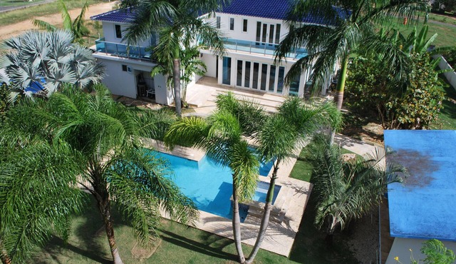 Manati World Point Inn