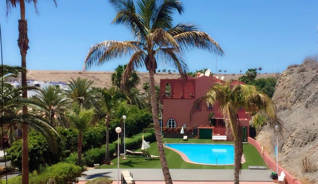 Maspalomas Pasito Blanco. Villa PRIVATE with HEATED POOL. Seeviews.