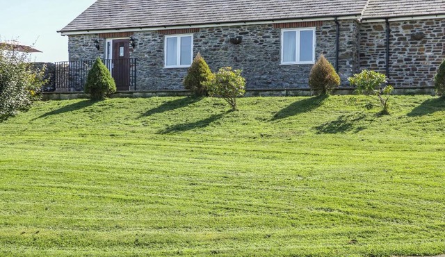Middle Barn