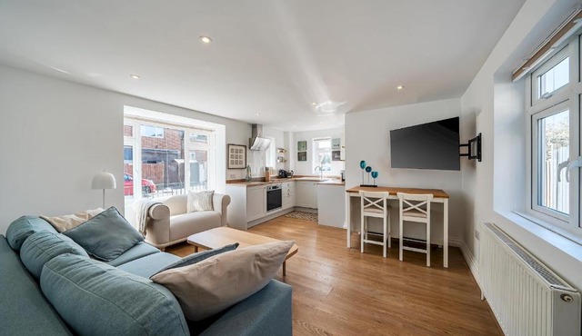 Modern 2 Bed Apartment - Central Oxford - Pass the Keys