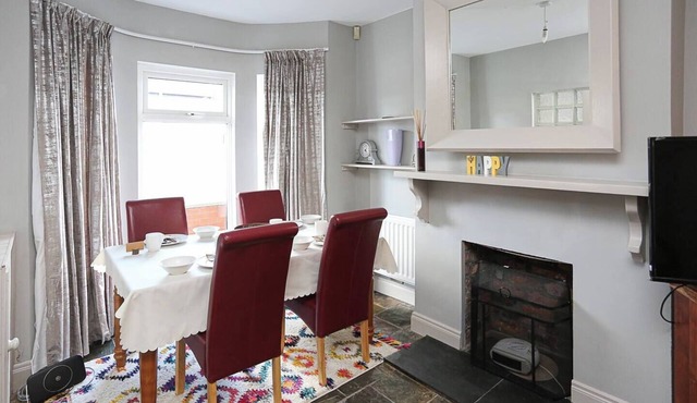 Modern 3-Bed Home with On-Street Parking
