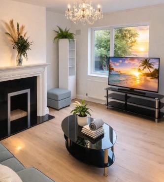Modern 3-Bedroom Home Near Cribbs Causeway- Ideal for contractors and work stays