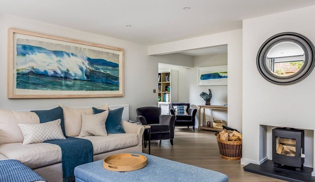 Modern Stylish Bosham Home - Pass The Keys