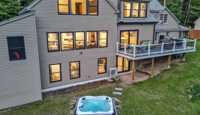 Mountain Magic! Hidden Door| Hot tub| Arcade| View