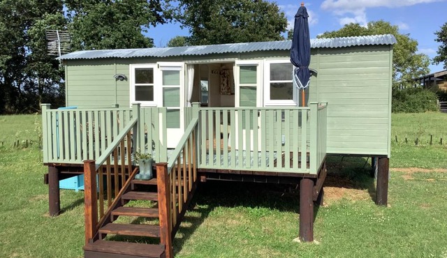 Muffins Meadow Shepherds Hut