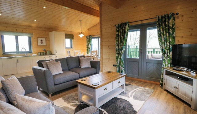 Oak Lodge