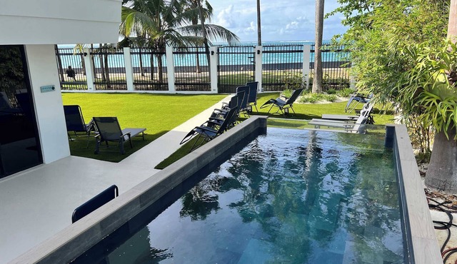 Oceanfront Villa 9 Bedrooms/9 EnSuite Baths & Pool