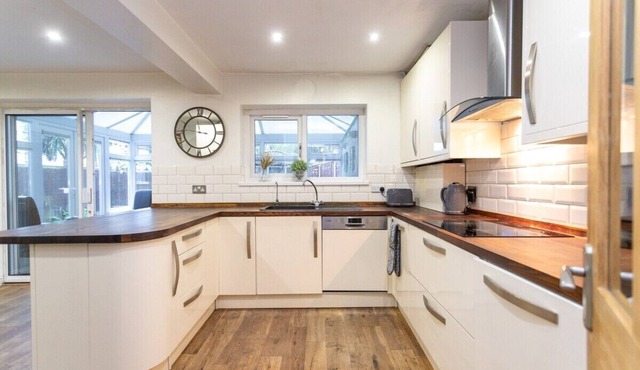 October Discount - Long Stay - Contractors