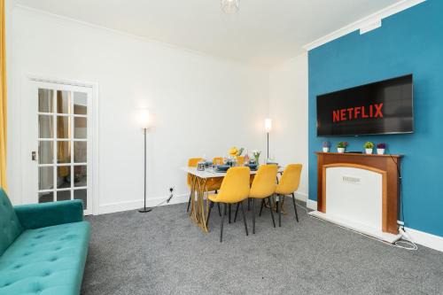 Open Mind Property - 4 Bedroom with 7 Double Beds