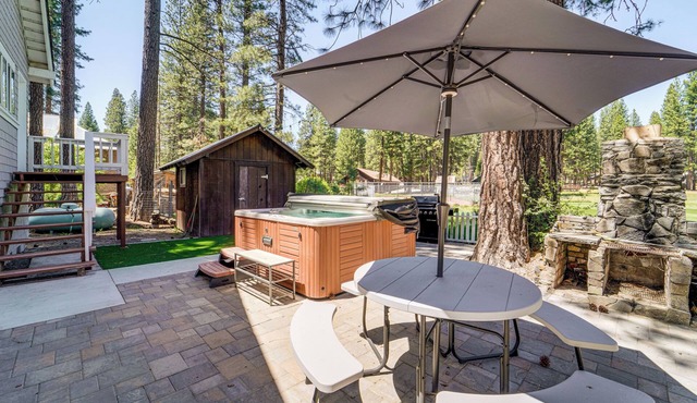 Outdoor Adventure Base w/Private Patio in Calpine