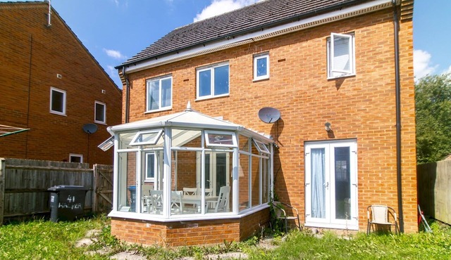 Pass the Keys | Spacious 4-Bedroom Home | Prime Hatfield Location