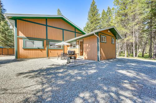 Peaceful Eureka Getaway - 1 Mi to Glen Lake!