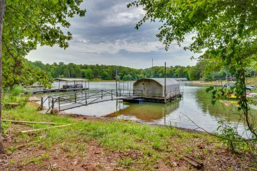 Peaceful Lake Hartwell Gem with Boat Dock