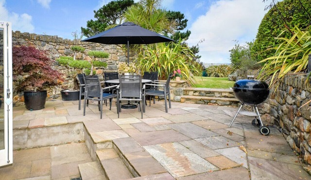 Pengarth Cottage - Four Bedroom House, Sleeps 7