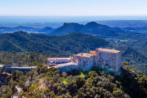 Petit Hotel Hostatgeria Sant Salvador