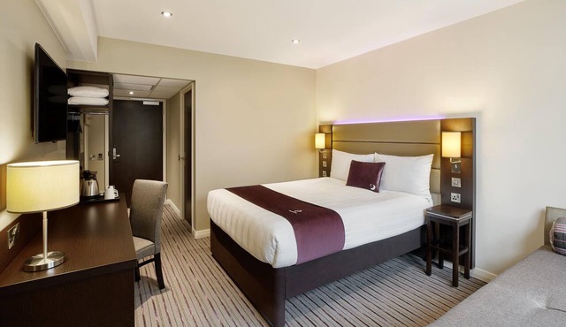 Premier Inn Cobham