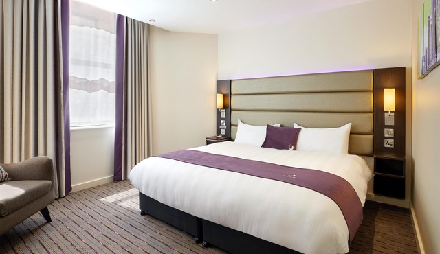 Premier Inn Gloucester - Longford