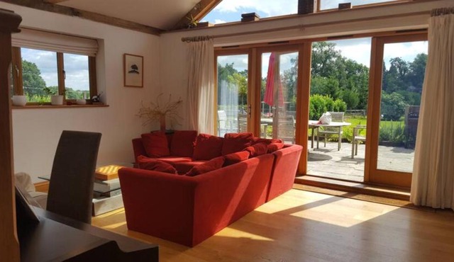 Prestwick Oak - Sleeps 8-10 - Group Accommodation for Family or Friends