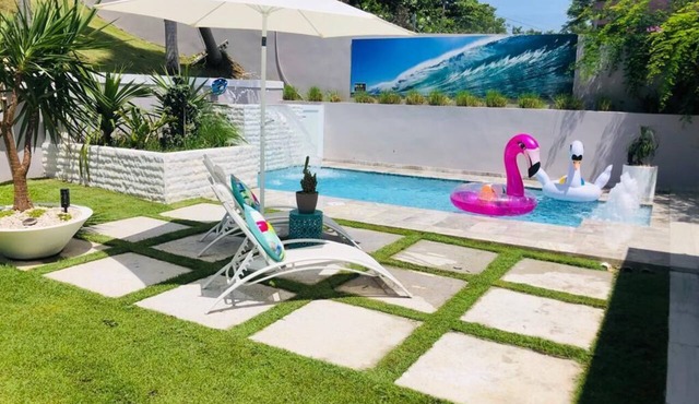Private Studio, with to much space at the gardens and many amenities like pool.