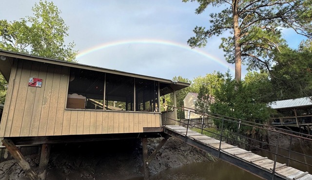 Private Waterfront Guest House w/Dock & Kayaks - Quiet Midway, GA