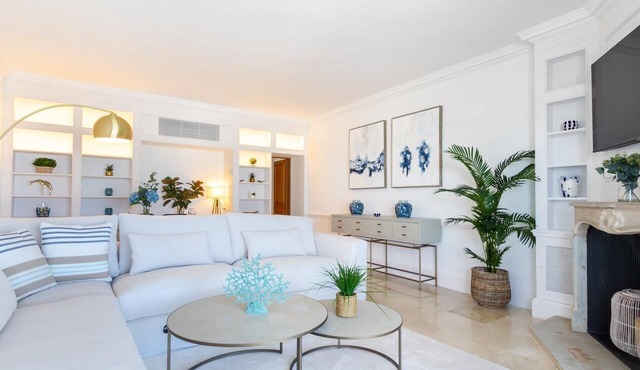 Puerto Banús Marina Harbour Seafront Apartment