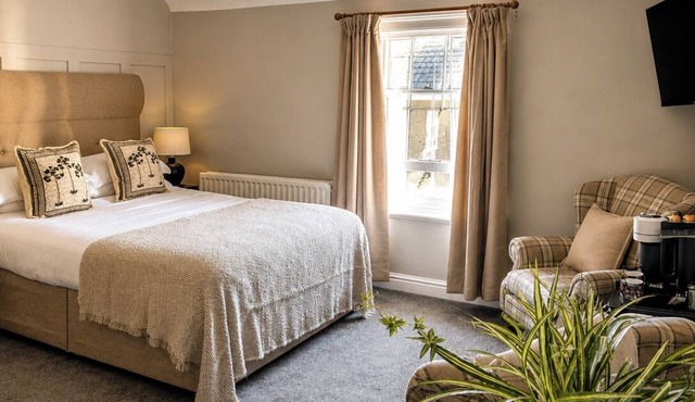 Raven Suite - Interconnected Room