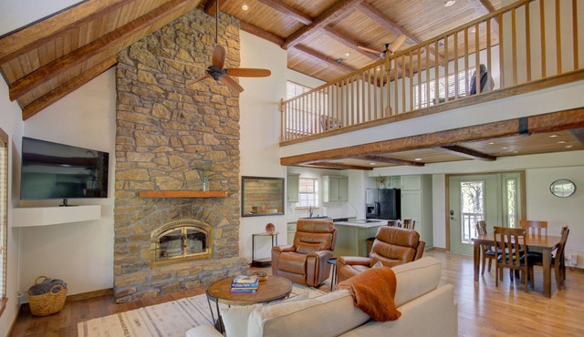 Red Fox Ridge - Private, Cabin, Large Groups