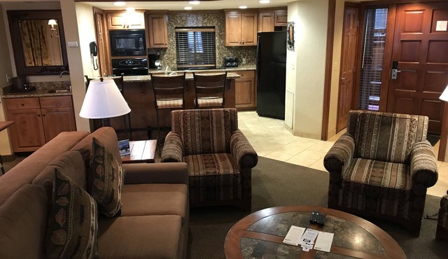 Ridge Tahoe Resort 2A, 2 master suites