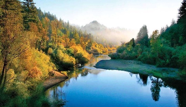 Rivers Breeze - Wine Tastings Included