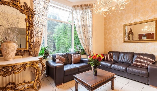 Roseview Alexandra Palace Hotel