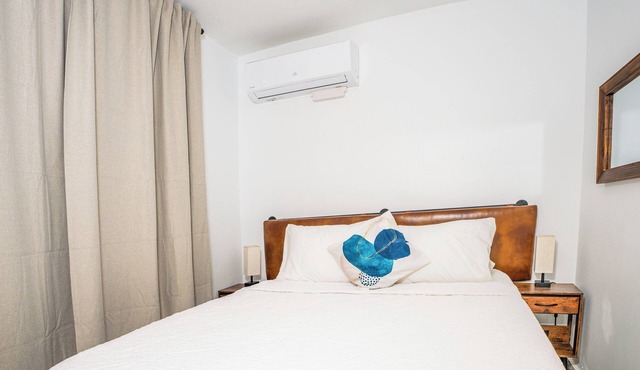 Saeside Sanctuary: Bright& Airy 2BR