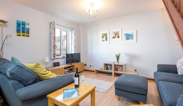 Sandy Toes, Holiday Home Broad Haven, Sleeps 4, 2 bedrooms, bathrooms