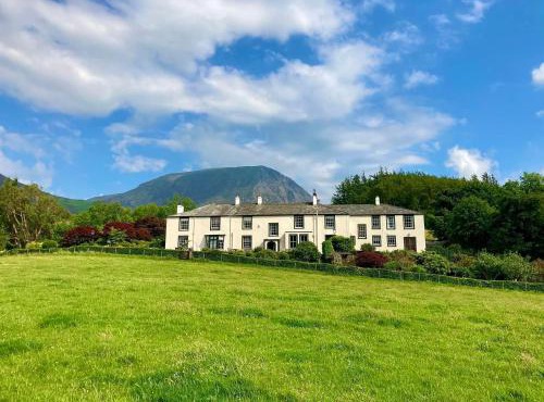 Scale Hill Hotel