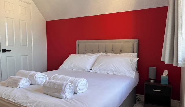 Shefford 2 Bed Stay with Parking