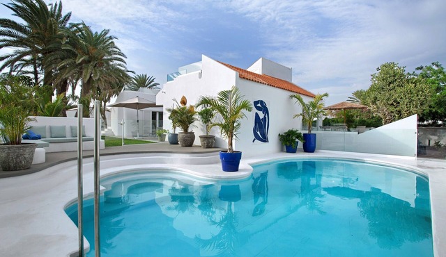 Sierra Del Mar – 12 Guests, Sea View, Private Pool, Wi-Fi