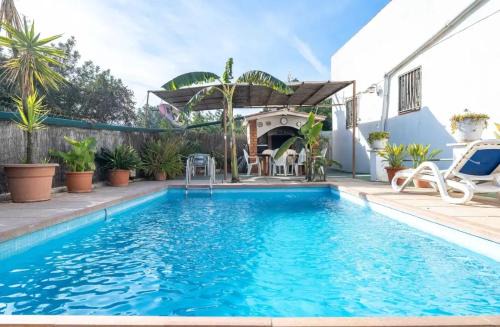 Spacious Villa with Private Pool near La Riera de Gaia