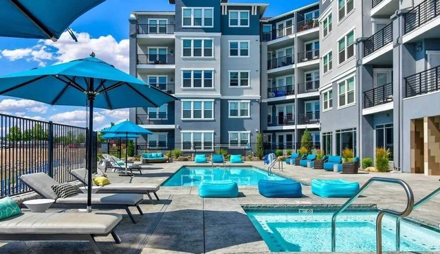Sparks Marina 1BR | Pool, Balcony & Waterfront