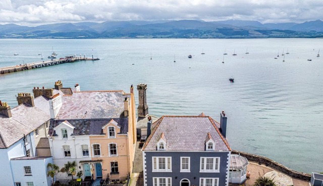 Spinnaker House - Eight Bedroom Villa, Sleeps 16