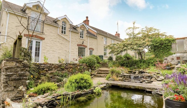 Spring Cottage, Pentre-Cwrt