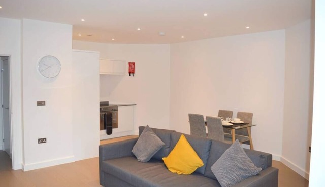 St Albans Luxury Apartment , 5 mins Walk to the