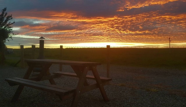 Static caravan sleeps 4