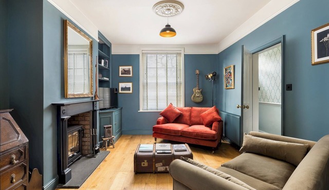 Stunning 2-bed Townhouse in Moreton-in-Marsh - Pass the Keys