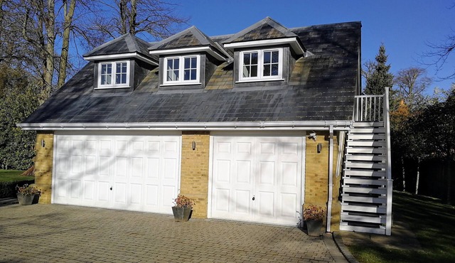Stunning flat in quiet surroundings, 10 min walk to Ascot Racecourse