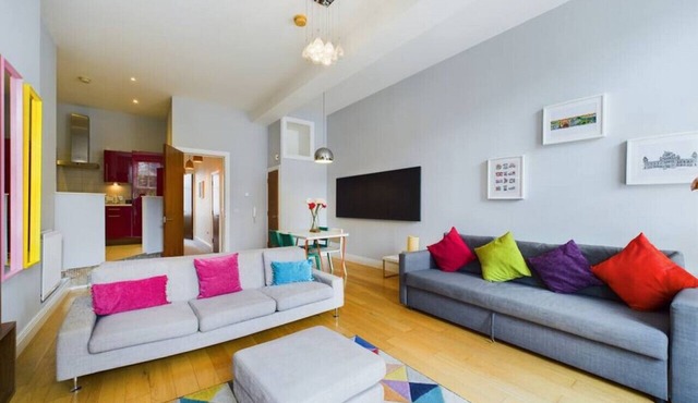 Stylish City-Centre Apartment in the Heart of Belfast’s Cathedral Quarter